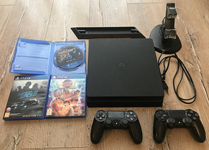 PlayStation 4 Slim (PS4) + mängud (1 foto / 2)