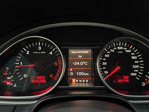 Audi Q7/171kw , 2006. (5 foto / 6)