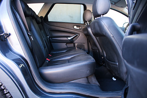 2010 Ford Mondeo 2.0tdci (11 foto / 15)