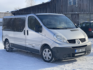 Renault Trafic 2.5 107квт (2 фото из 8)