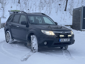 Subaru Forester 2.0 110kw (4 foto / 9)