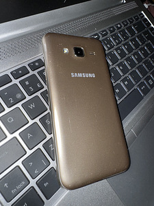 Samsung J3 2016 (2 фото из 2)