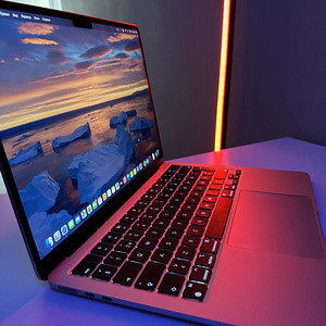 MacBook Air 13" Apple M2 256GB (3 foto / 3)