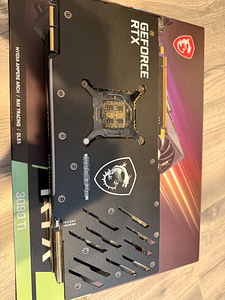 GeForce RTX™ 3090 Ti GAMING X TRIO 24G (3 foto / 3)