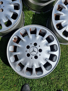 Mercedes алюминиевые диски r16 5x112 4шт (6 фото из 7)