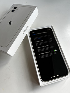 iPhone 11 64GB Whitw (4 foto / 4)