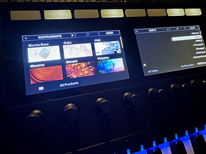 Native Instruments Komplete Kontrol S61 MK2 (4 foto / 6)