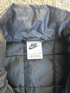 Nike meeste vest – M suurus (3 foto / 6)