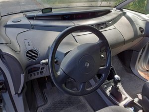 Renault Grand Espace 2.2 diisel (11 foto / 13)