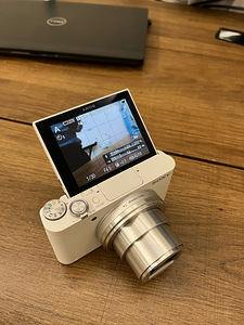 Sony DSC-WX500 Valge (1 foto / 4)