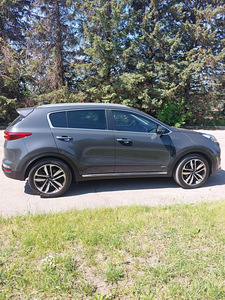 Kia Sportage (2 foto / 4)