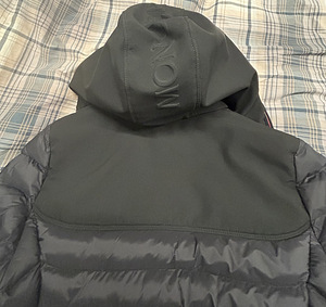 Müüa MONCLER lühike soe jope unisex 38/40 (5 foto / 8)