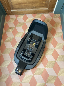Maxi-Cosi FamilyFix3 Isofix alus (2 foto / 2)