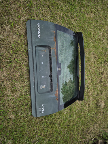 Volvo V70 tagaluuk