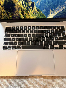 Macbook Air M2, 15-inch (7 foto / 7)