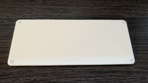 Magic Keyboard с Touch ID (1 фото из 2)
