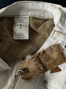 GUESS JEANS teksad (3 foto / 3)