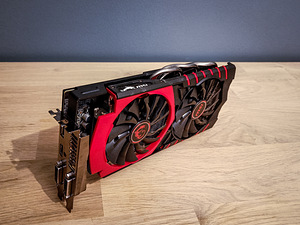 MSI AMD R9 380 4GB (1 foto / 3)
