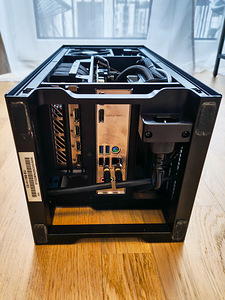 I5 12400f + RTX 4060 NZXT H1 ITX PC (5 foto / 5)