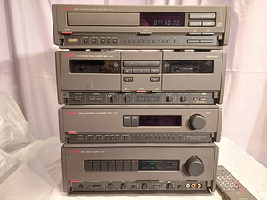 Luxman 007 stereokomplekt + pult (2 foto / 10)