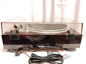 Denon DP-37F/ DP-47F/ DP-51F vinüülplaadimängija (10 foto / 10)