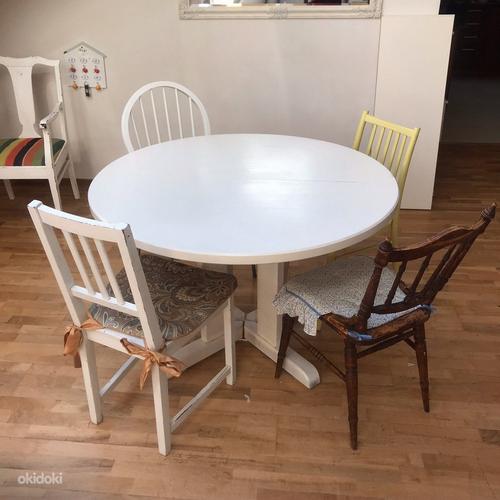 Puidust valge ümmargune laud (foto #1)
