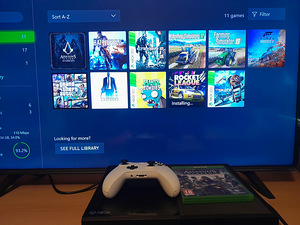 XBOX ONE 500GB (2 фото из 2)