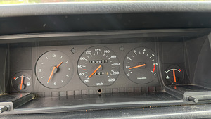 Продается Volvo 740 (10 фото из 15)
