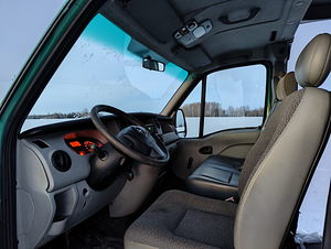 Opel Movano 2.5 16 istekohta, webasto (5 foto / 10)