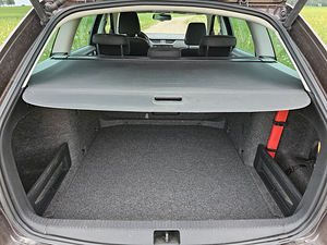 Skoda Octavia 1.6 77kw automaat 4L/100km diisel (8 foto / 15)