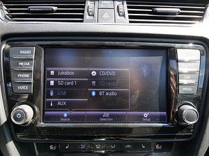 Škoda Octavia Combi 1,6TDI 77kw 7DSG (10 foto / 10)