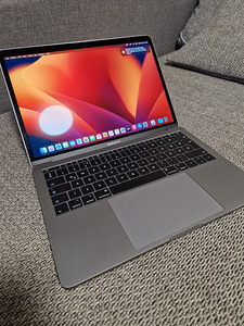 Macbook Pro mid 2017 i5 128GB SSD (5 foto / 10)