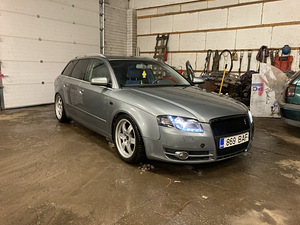 Audi a4 b7 quattro (2 фото из 5)