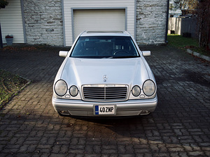 Mercedes-Benz E320 w210 (Jaapani import, LPG) (1 foto / 15)