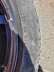 275/40/r22 5x120 (3 foto / 5)