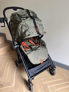 Коляска Cybex Melio Street Olive Green с держателем для стак (4 фото из 8)