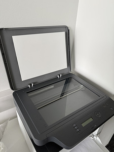 Принтер и сканер HP (2 фото из 3)