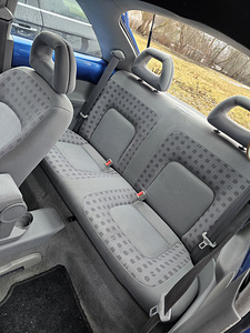 Volkswagen New Beetle (4 foto / 14)
