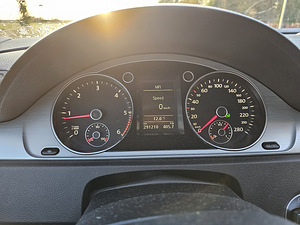 Volkswagen Passat CC (9 foto / 14)