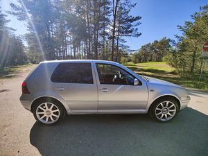 Volkswagen Golf 4 1.9 R4 TDI 85kw (6 foto / 15)
