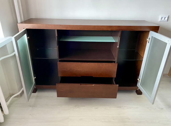 Kummut / TV-kapp – 93 × 150 × 37,5 cm