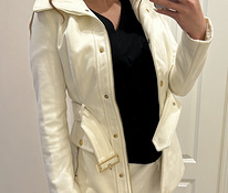 Белое пальто Guess XS