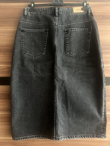 Джинсовая юбка (2 фото из 2)