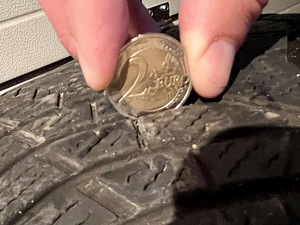 Yokohama Bluearth ламели 225/55 R19 (6 фото из 6)