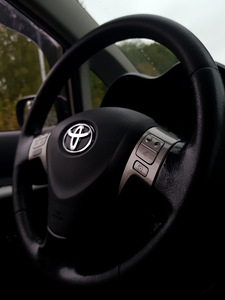 Toyota auris (uuendatud) (10 foto / 13)