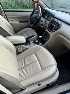 Peugeot 607 3,0 бензин 2004 (7 фото из 10)