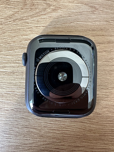 Apple Watch Series 5 44mm gps + laadija (3 foto / 3)