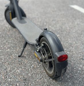 Xiaomi Mi Electric Scooter S1 / Tõukeratas (2 foto / 6)