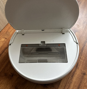 Mi Robot Vacuum Mop Essential/ робот-пылемос (3 фото из 4)