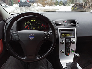 Продам VOLVO C30 2,0D 100 кВт (7 фото из 9)